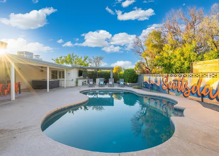 Rio Kierland Pool Hot Tub Mini Golf Fun Holiday home *